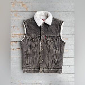 Vintage 80s Levis Sherpa Faded Denim Sleeveless Trucker Jacket